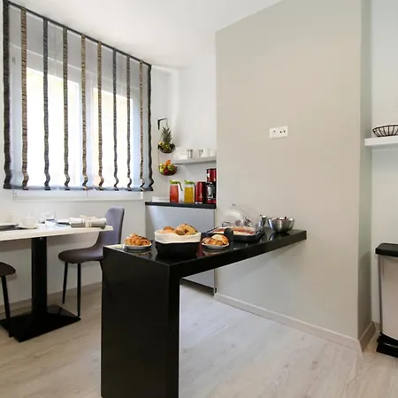 Maxim Deluxe With Balcony & Private Bathrooms - Downtown Spalato, Quiet Neighborhood * Split